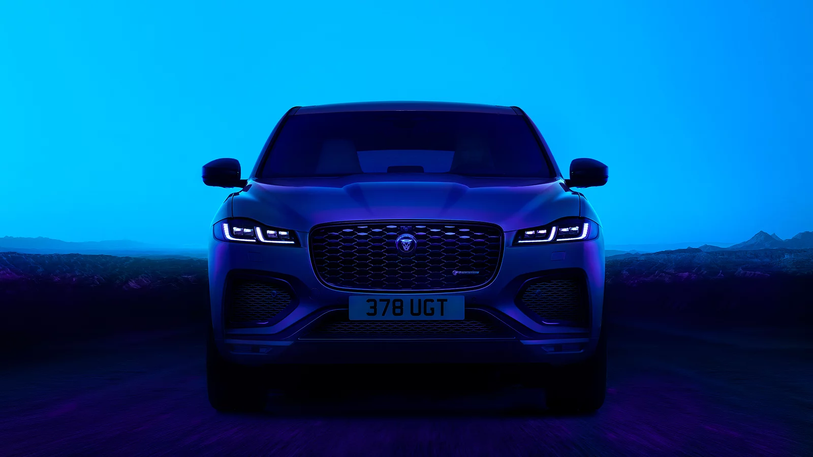 JAGUAR F-PACE Pixel LED headlights.