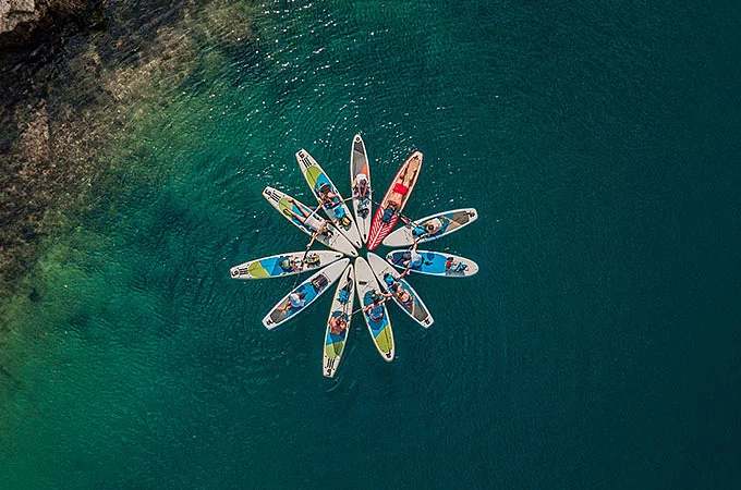  STAND UP PADDLEBOARD YOGA