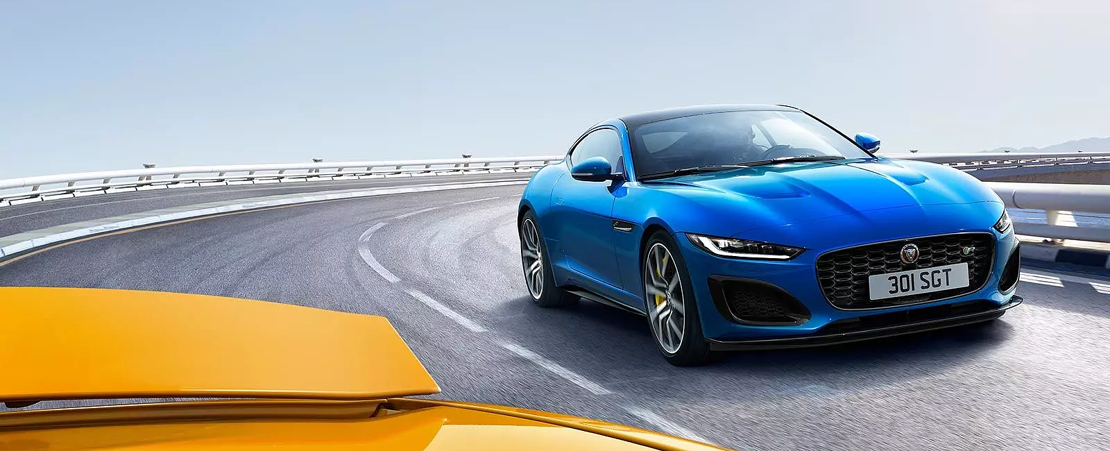 JAGUAR F‑TYPE azul